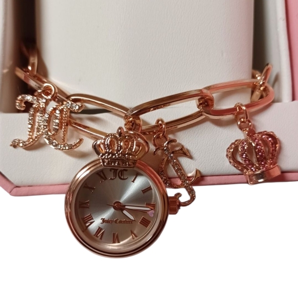 NWT Rose Gold Women's Charm Bracelet Watch - Picture 9 of 9